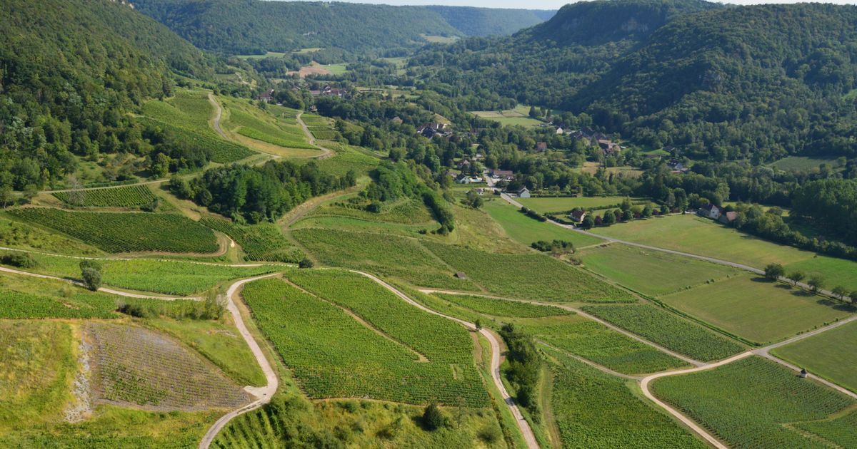 Vallée de Bourgogne-Franche-Comté vue du ciel